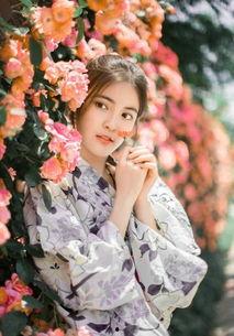 和服少女吃瓜视频,网络热议背后的文化碰撞